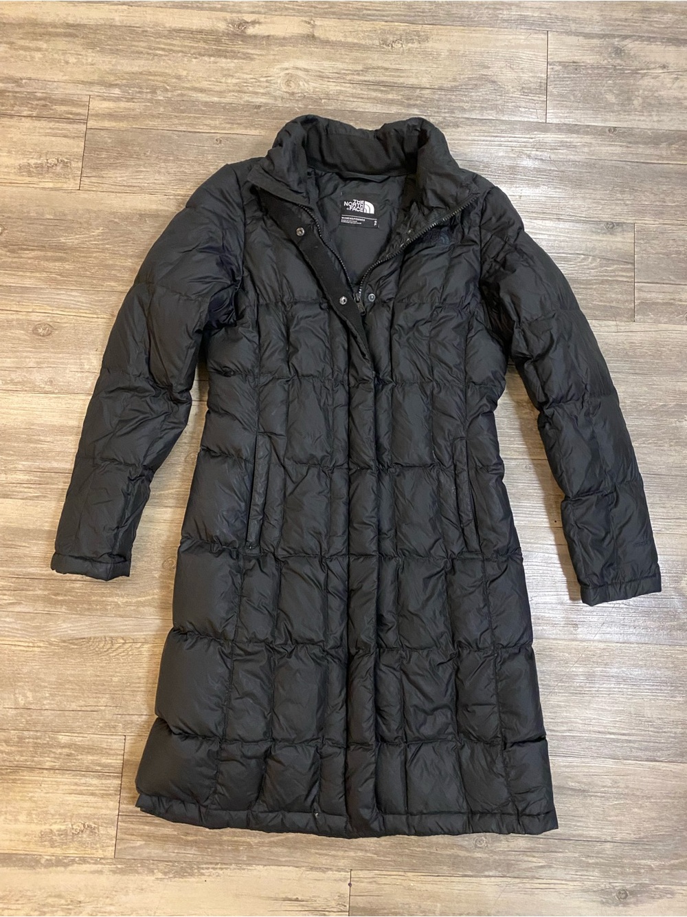 The North Face Women's Black Metropolis Down Puffer